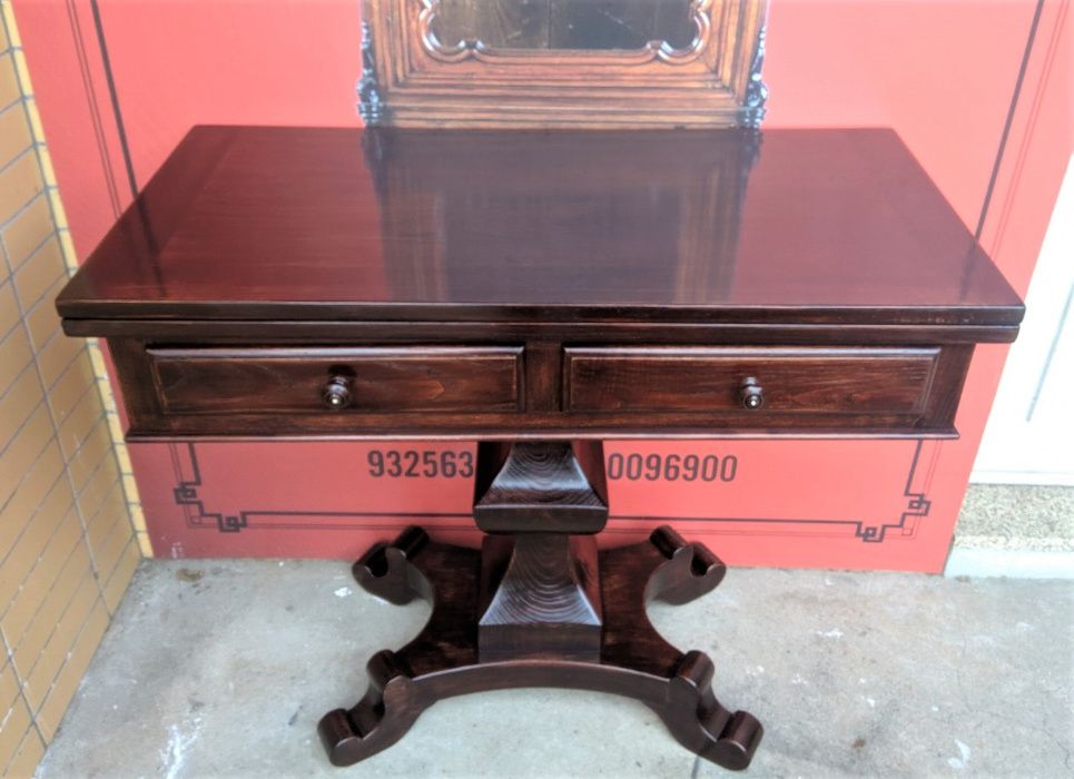 Mesa Jogo Castanho Velho